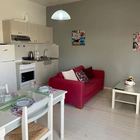 George 6 Apartment