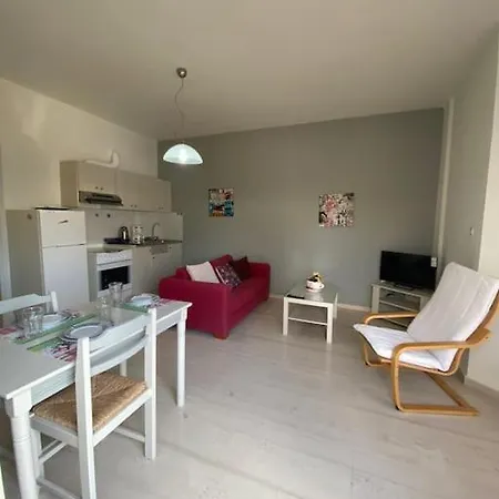 George 6 Apartment *